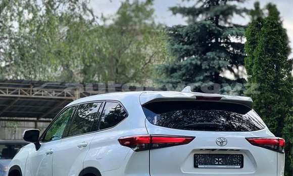 Buy Used Toyota Highlander White Car in Bishkek in Bishkek Buy Used Toyota Highlander White Car in Bishkek in Bishkek