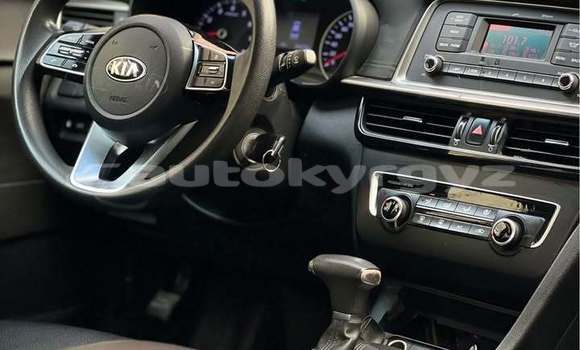 Buy Used Kia K5 White Car in Bishkek in Bishkek Buy Used Kia K5 White Car in Bishkek in Bishkek