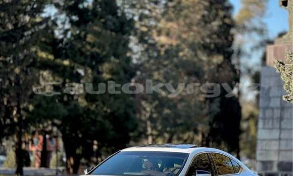 Buy Used Lexus ES White Car in Bishkek in Bishkek Buy Used Lexus ES White Car in Bishkek in Bishkek