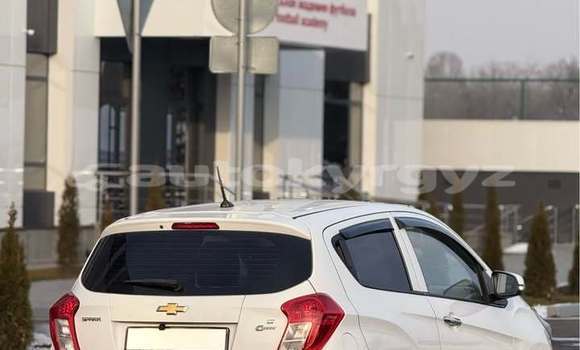 Buy Used Chevrolet Spark White Car in Bishkek in Bishkek Buy Used Chevrolet Spark White Car in Bishkek in Bishkek