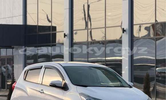 Buy Used Chevrolet Spark White Car in Bishkek in Bishkek Buy Used Chevrolet Spark White Car in Bishkek in Bishkek