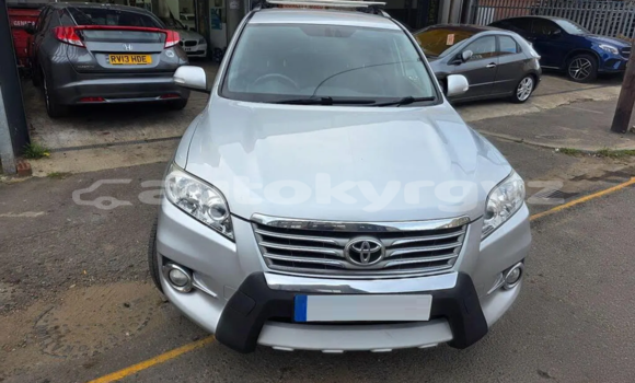 Buy Used Toyota RAV4 White Car in Bishkek in Bishkek Buy Used Toyota RAV4 White Car in Bishkek in Bishkek