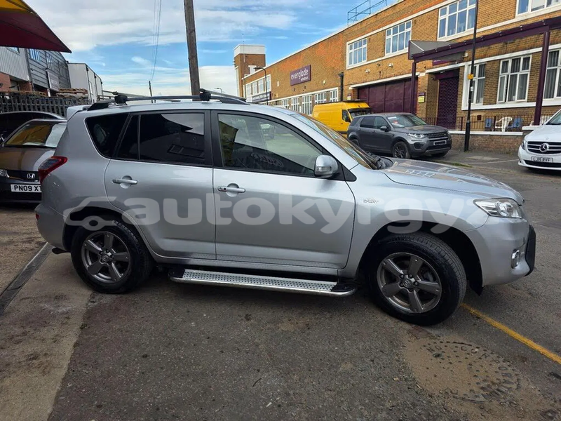 Big with watermark toyota rav4 bishkek bishkek 5429