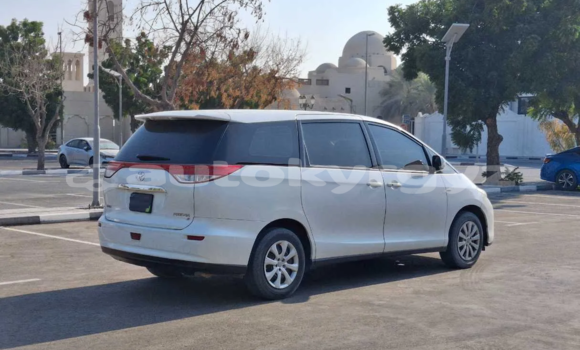 Buy Used Toyota Previa White Car in Bishkek in Bishkek Buy Used Toyota Previa White Car in Bishkek in Bishkek