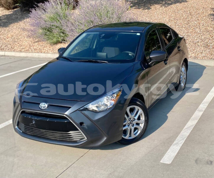 Big with watermark toyota yaris bishkek bishkek 5460