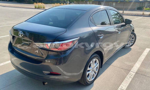 Buy Used Toyota Yaris Black Car in Bishkek in Bishkek Buy Used Toyota Yaris Black Car in Bishkek in Bishkek