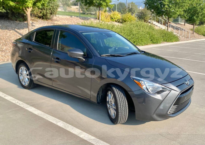 Big with watermark toyota yaris bishkek bishkek 5460