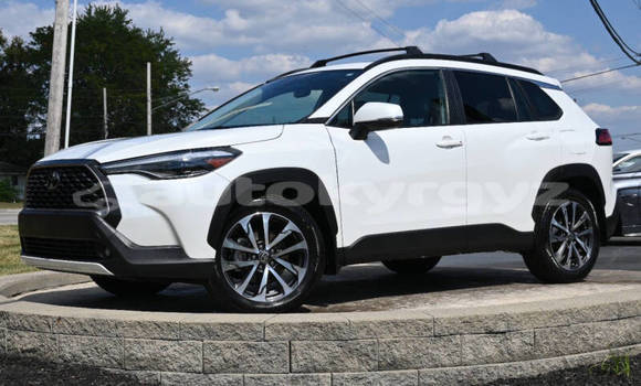 Buy Used Toyota Corolla Cross White Car in Bishkek in Bishkek