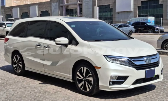 Buy Used Honda Odyssey White Car in Bishkek in Bishkek Buy Used Honda Odyssey White Car in Bishkek in Bishkek