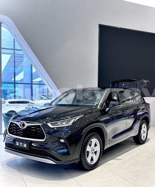 Big with watermark toyota highlander bishkek bishkek 5507