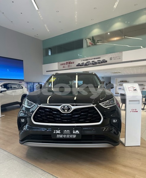 Big with watermark toyota highlander bishkek bishkek 5507