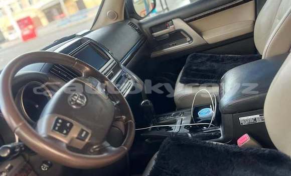 Buy Used Toyota Land Cruiser Black Car in Bishkek in Bishkek Buy Used Toyota Land Cruiser Black Car in Bishkek in Bishkek