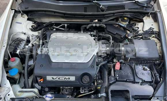 Buy Used Honda Accord White Car in Bishkek in Bishkek Buy Used Honda Accord White Car in Bishkek in Bishkek