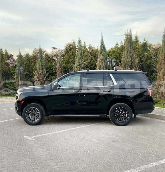 Big with watermark chevrolet tahoe bishkek bishkek 5522