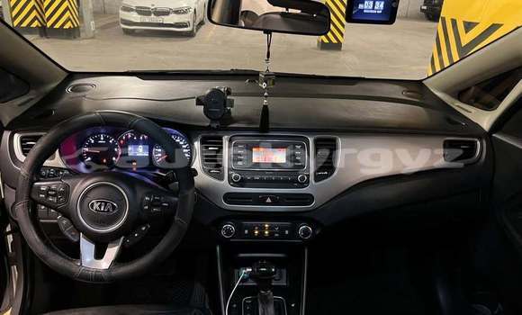 Buy Used Kia Carens White Car in Bishkek in Bishkek Buy Used Kia Carens White Car in Bishkek in Bishkek