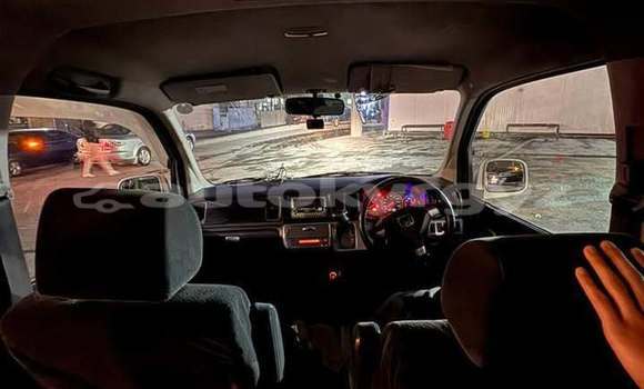 Buy Used Honda Stream White Car in Bishkek in Bishkek Buy Used Honda Stream White Car in Bishkek in Bishkek