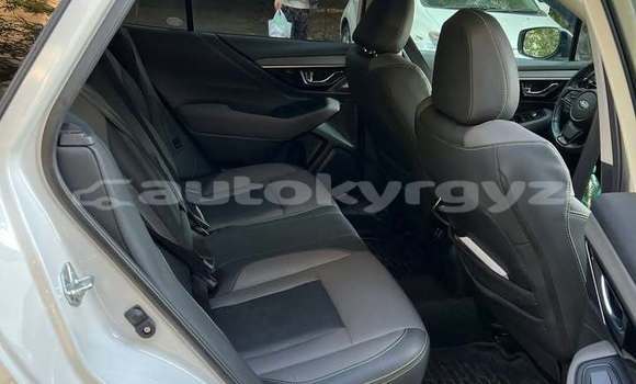 Buy Used Subaru Outback White Car in Bishkek in Bishkek Buy Used Subaru Outback White Car in Bishkek in Bishkek