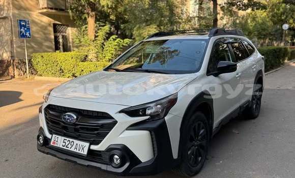 Buy Used Subaru Outback White Car in Bishkek in Bishkek Buy Used Subaru Outback White Car in Bishkek in Bishkek