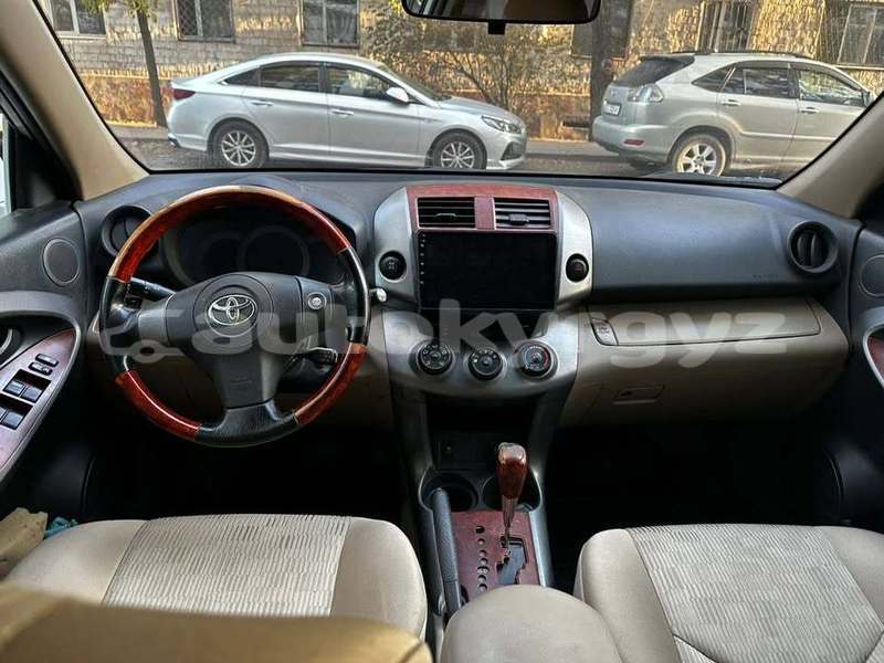 Big with watermark toyota rav4 bishkek bishkek 5552
