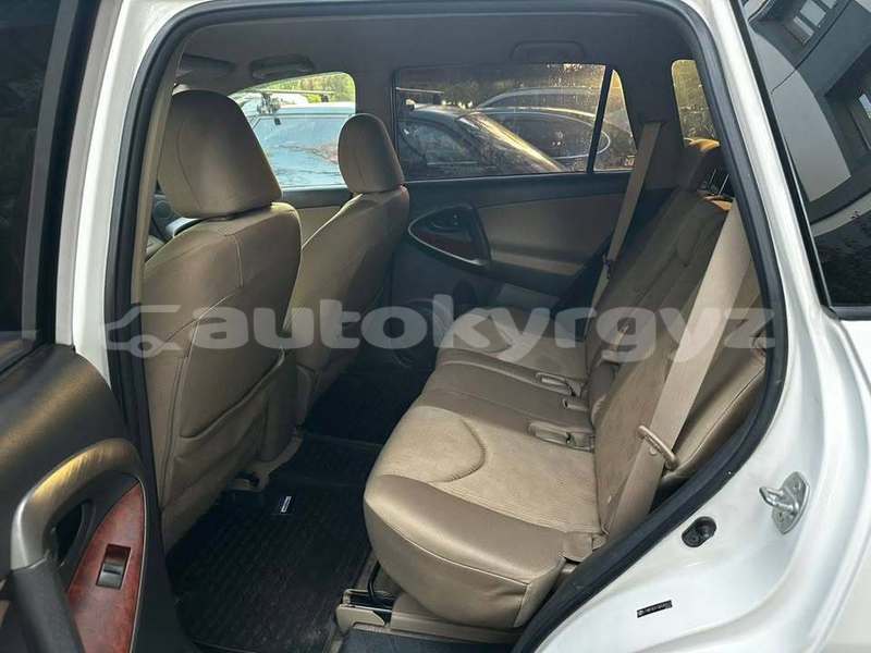 Big with watermark toyota rav4 bishkek bishkek 5552