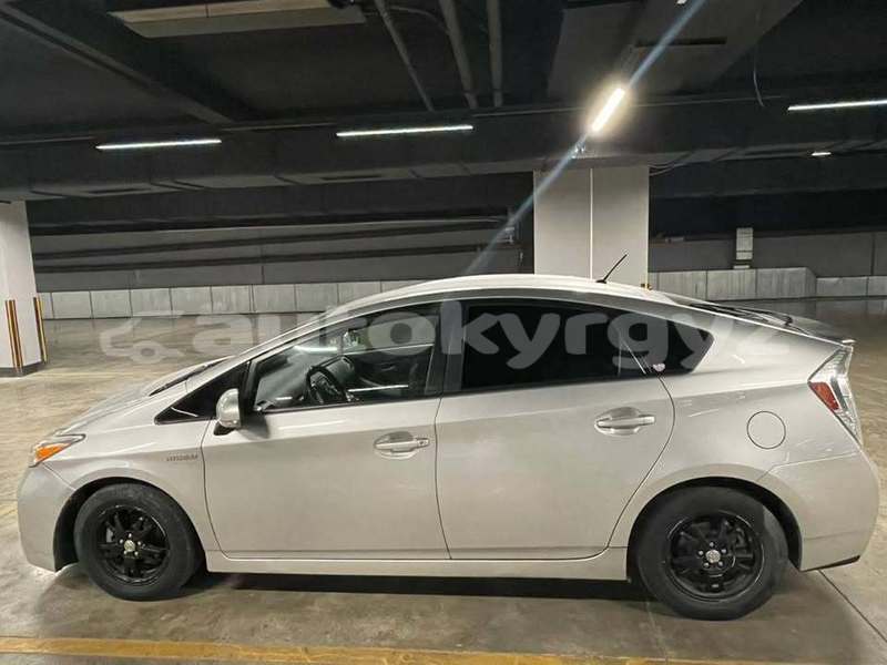 Big with watermark toyota prius bishkek bishkek 5556