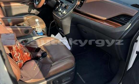 Buy Used Toyota Sienna White Car in Bishkek in Bishkek Buy Used Toyota Sienna White Car in Bishkek in Bishkek