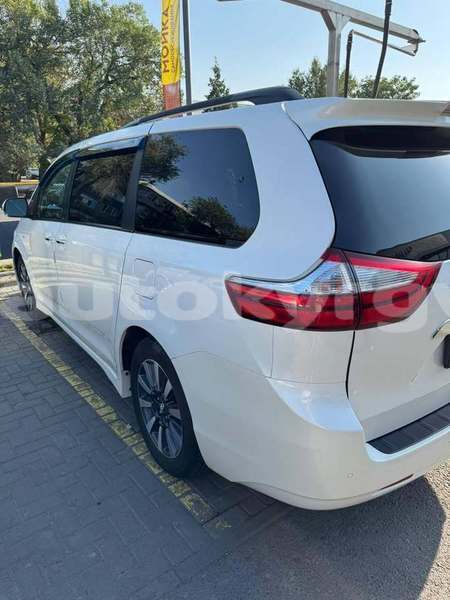 Big with watermark toyota sienna bishkek bishkek 5559