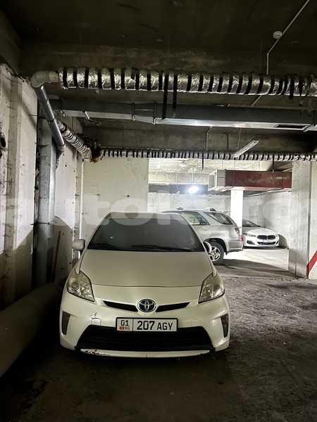 Big with watermark toyota prius bishkek bishkek 5564