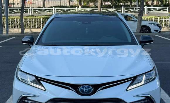 Buy Used Toyota Camry White Car in Bishkek in Bishkek Buy Used Toyota Camry White Car in Bishkek in Bishkek