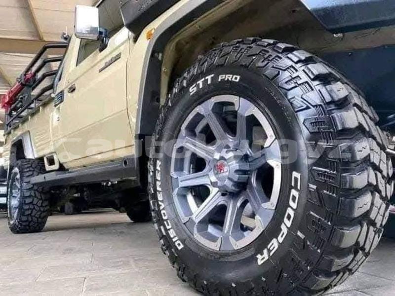 Big with watermark toyota land cruiser bishkek bishkek 5577
