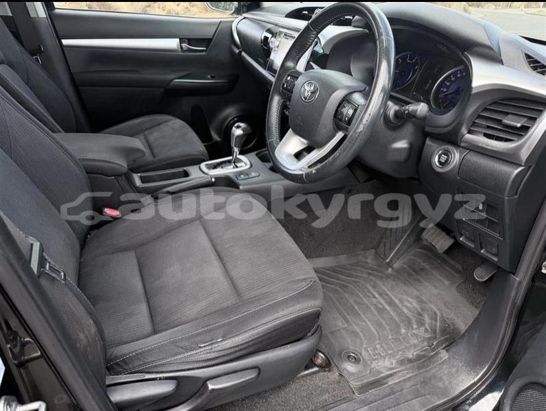 Big with watermark toyota hilux chui kemin 5580