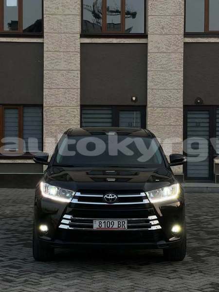 Big with watermark toyota highlander bishkek bishkek 5587