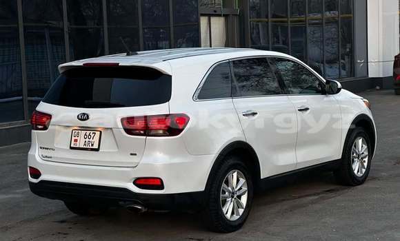 Buy Used Kia Sorento White Car in Bishkek in Bishkek Buy Used Kia Sorento White Car in Bishkek in Bishkek