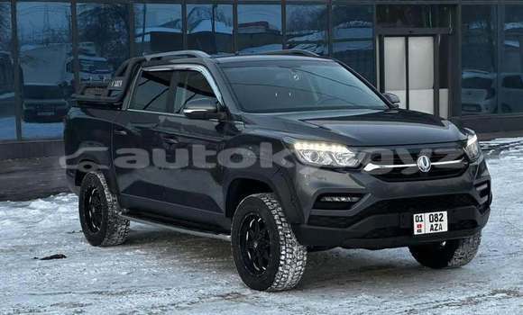 Buy Used Toyota Pickup Black Car in Bishkek in Bishkek