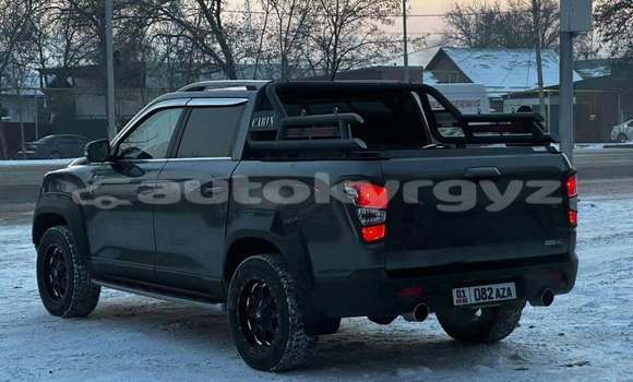 Buy Used Toyota Pickup Black Car in Bishkek in Bishkek Buy Used Toyota Pickup Black Car in Bishkek in Bishkek