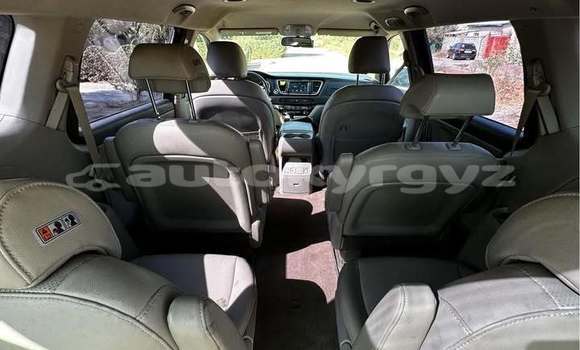 Buy Used Kia Carnival Black Car in Bishkek in Bishkek Buy Used Kia Carnival Black Car in Bishkek in Bishkek