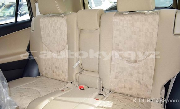Buy Import Toyota HiAce Other Truck in Import - Dubai in Batken Buy Import Toyota HiAce Other Truck in Import - Dubai in Batken