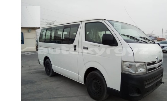 Buy Used Toyota Hiace White Car in Khaidarkan in Batken Buy Used Toyota Hiace White Car in Khaidarkan in Batken