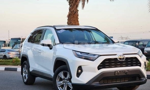 Buy Used Toyota RAV4 White Car in Bazarkurgon in Jalal-Abad