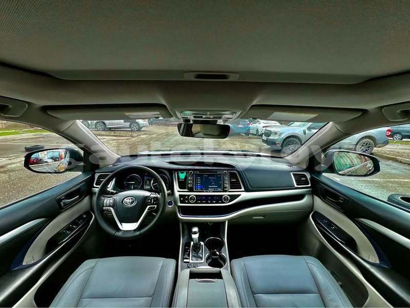 Big with watermark toyota highlander bishkek bishkek 5649