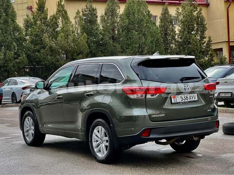 Big with watermark toyota highlander bishkek bishkek 5649