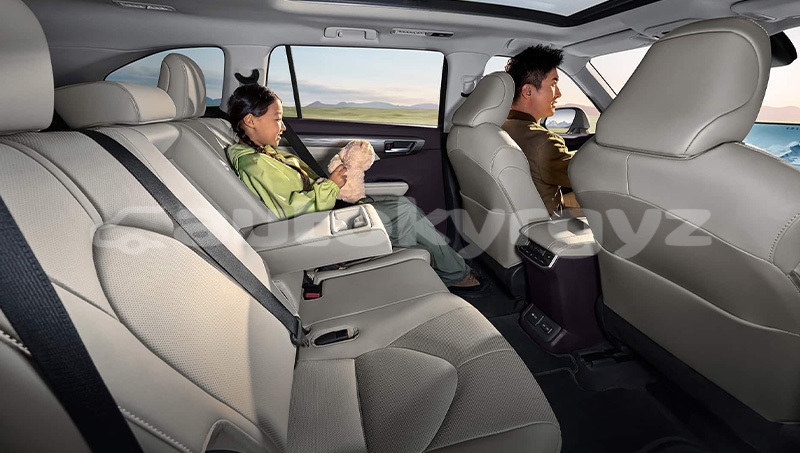 Big with watermark toyota highlander osh kara suu 5661