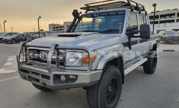 Buy Used Toyota Land Cruiser Silver Car in At–Bashi in Naryn