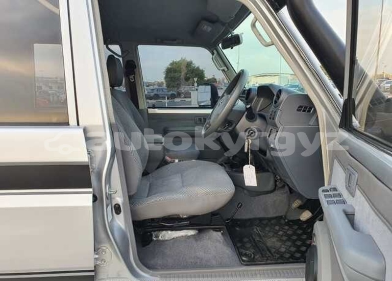 Big with watermark toyota land cruiser naryn at bashi 5669