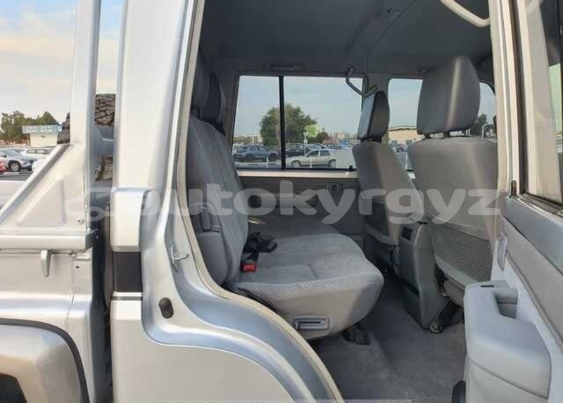 Big with watermark toyota land cruiser naryn at bashi 5669