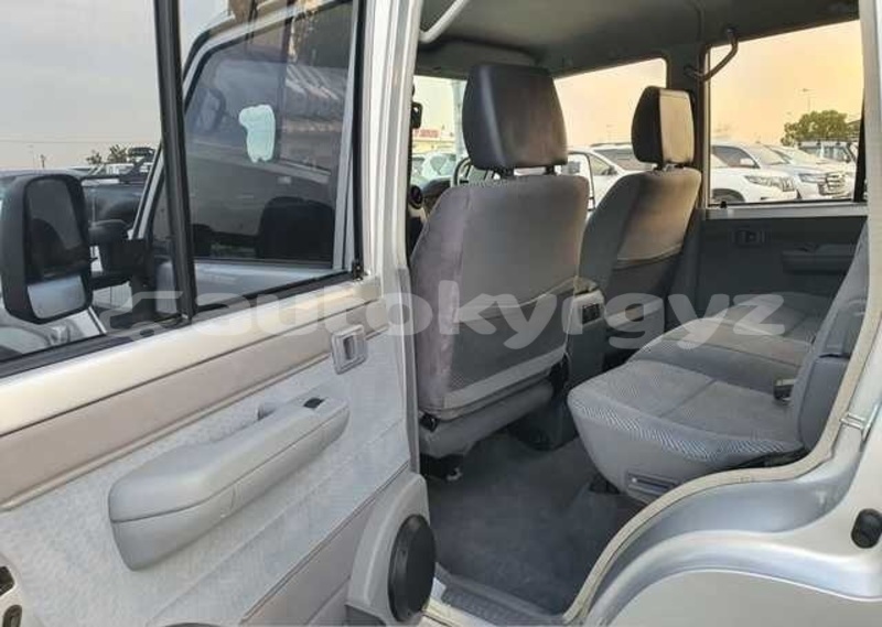Big with watermark toyota land cruiser naryn at bashi 5669