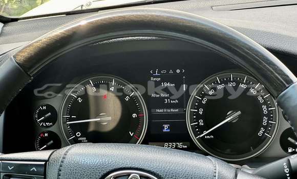 Buy Used Toyota Land Cruiser White Car in Chat–Bazar in Talas Buy Used Toyota Land Cruiser White Car in Chat–Bazar in Talas