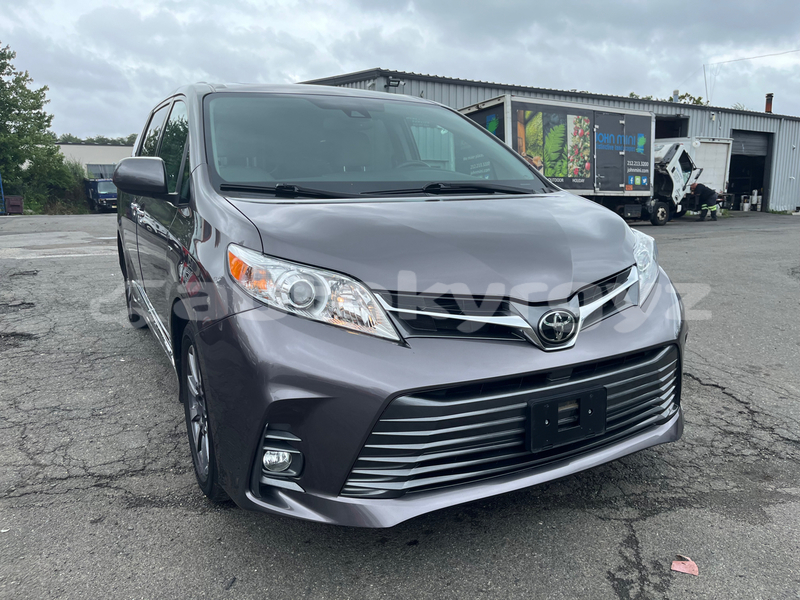 Big with watermark toyota sienna issyk kul barskoon 5677