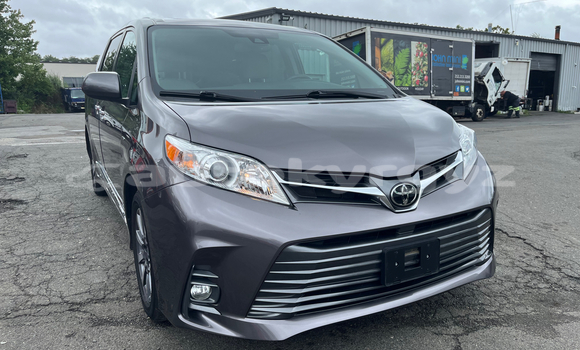 Buy Used Toyota Sienna Other Car in Barskoon in Issyk-Kul