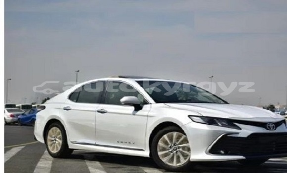 Buy Used Toyota Camry White Car in Bishkek in Bishkek Buy Used Toyota Camry White Car in Bishkek in Bishkek